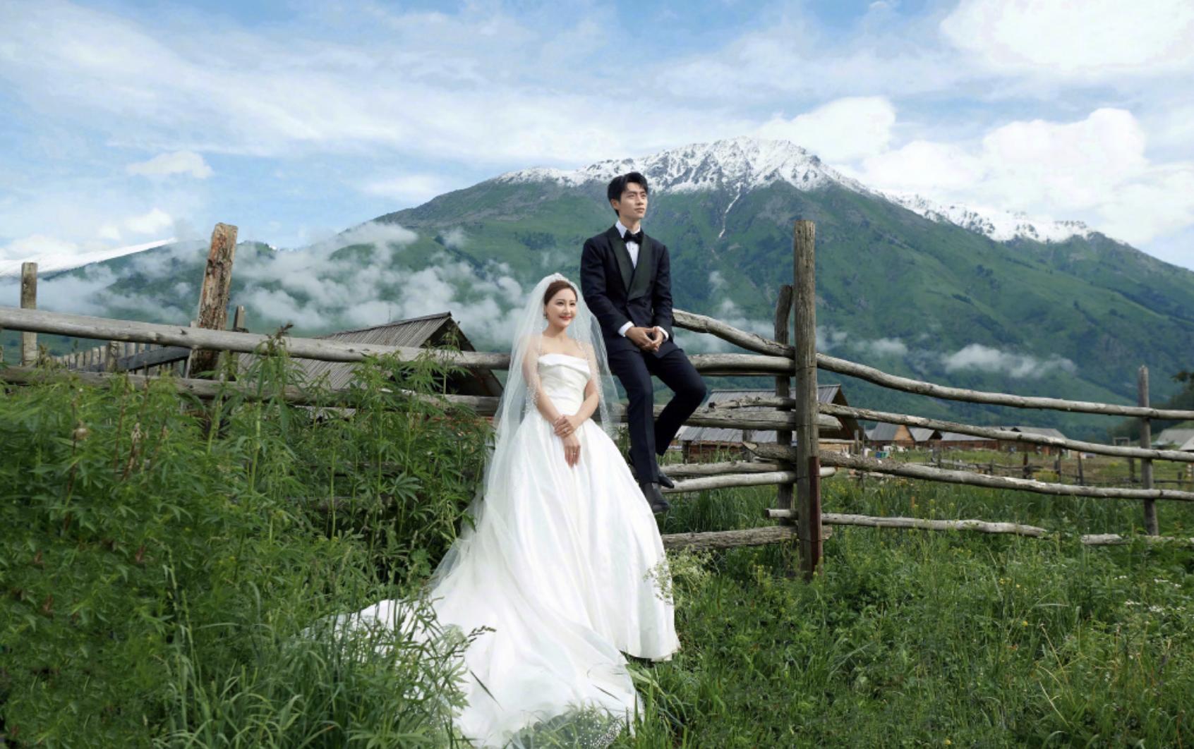 Wei Chen has a wedding photo on Qixi Festival, his wife Yu Wei looks ...