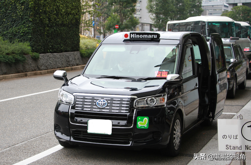 Why are Japanese taxis so clean and tidy? iNEWS