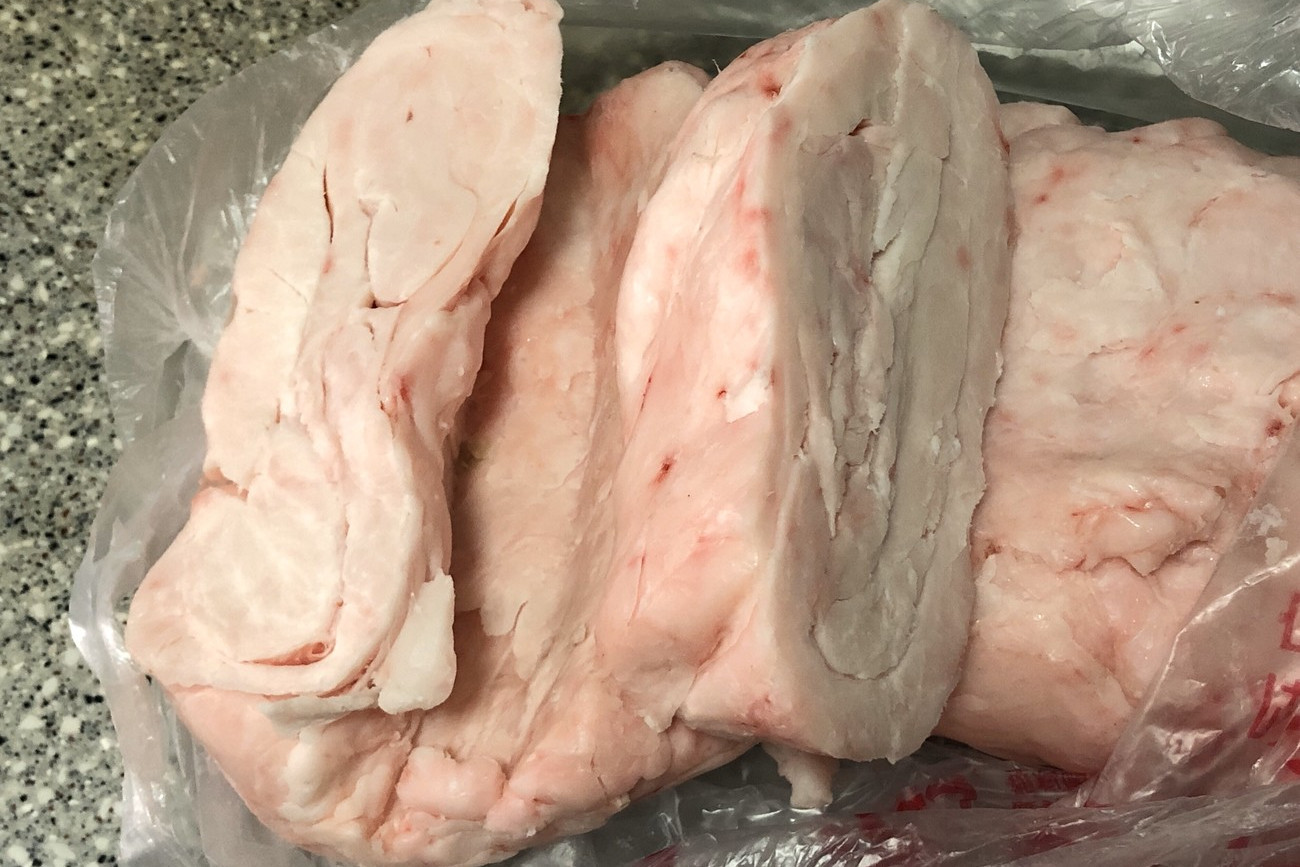 There are skills in making lard, one more step before cooking, lard is