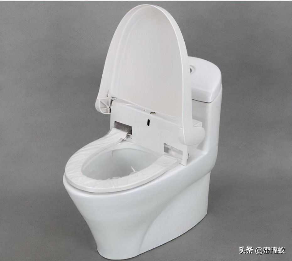 How to replace the toilet seat when it is broken?Graphic explanation of