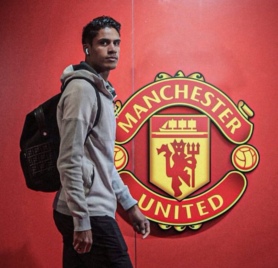 Real Madrid allows Manchester United to negotiate with Varane, but must give 60 million!Iron Guard is still on vacation and hasn't decided