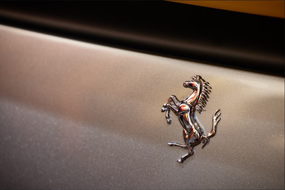 The first V6 plugin hybrid Prancing Horse road sports car iNEWS