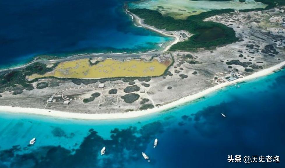 A bottle of water sells for 8 million, and no one picks up the money