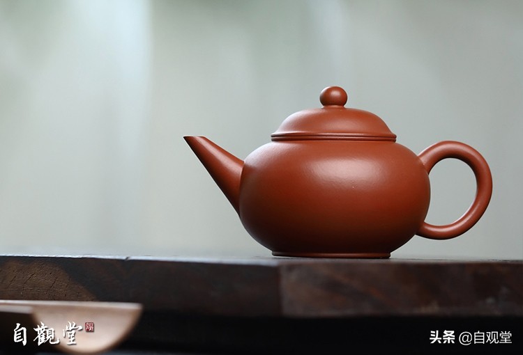 Why are purple clay teapots more expensive than ordinary teapots?Where