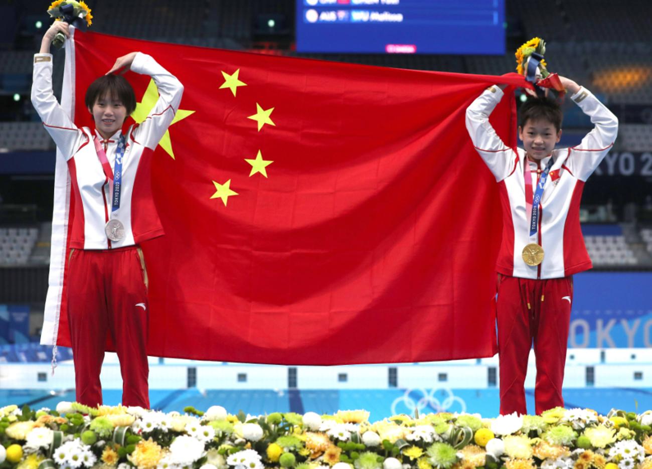 "Olympic champion" Quan Hongchan, handwriting neat and beautiful
