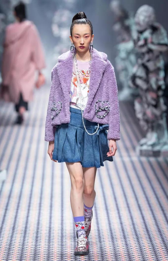 Digital lavender color, can you control it? iNEWS