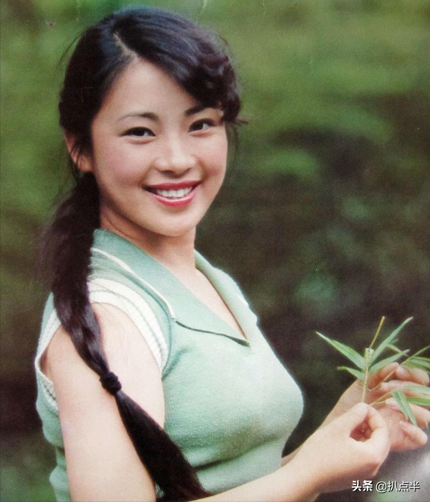 Huang Qiuyan, who is about to give birth but was lost by Jet Li She was humble at the beginning