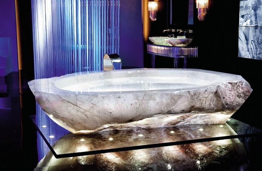 The 4 most expensive bathtubs, a wooden bathtub, the price is as high