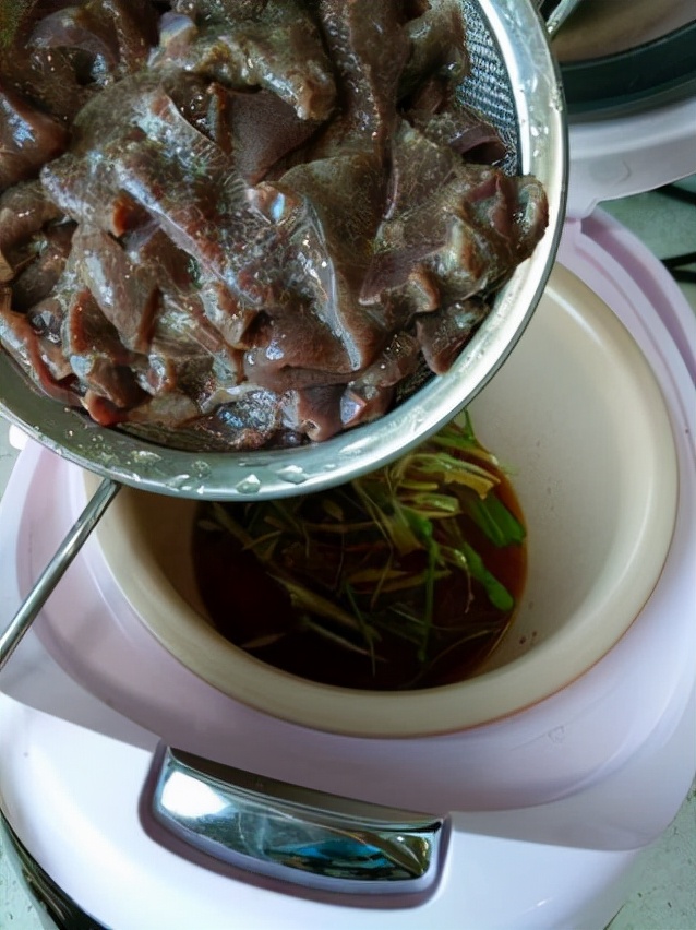 How to cook pork liver in miso soup iNEWS