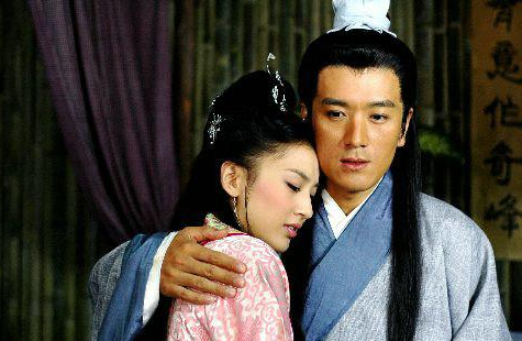 Huang Shengyi has married for 10 years, and the Yang Zi is sleeping ...