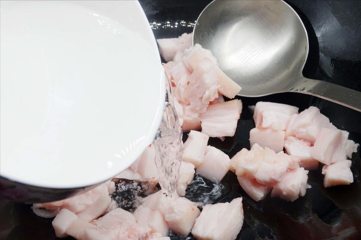 There is a trick to boil lard, do one more step before cooking, it is