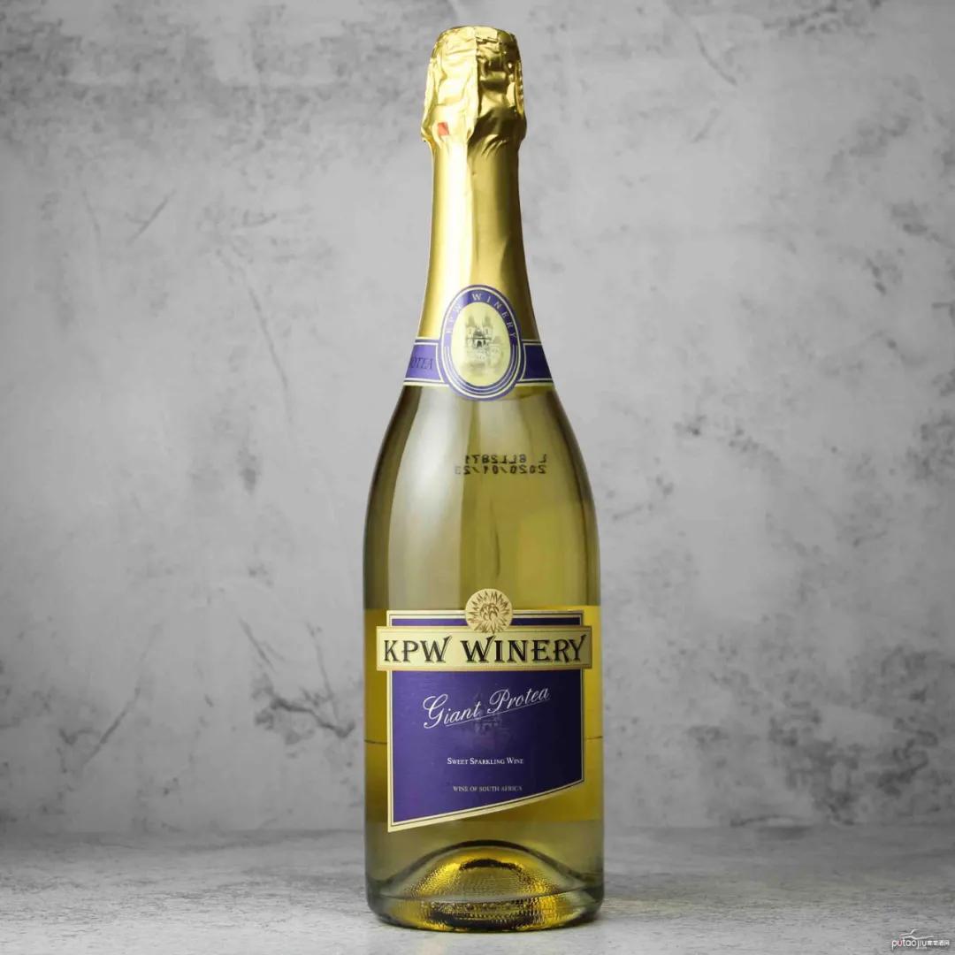 Sparkling wine, what we should buy most is not champagne... iNEWS