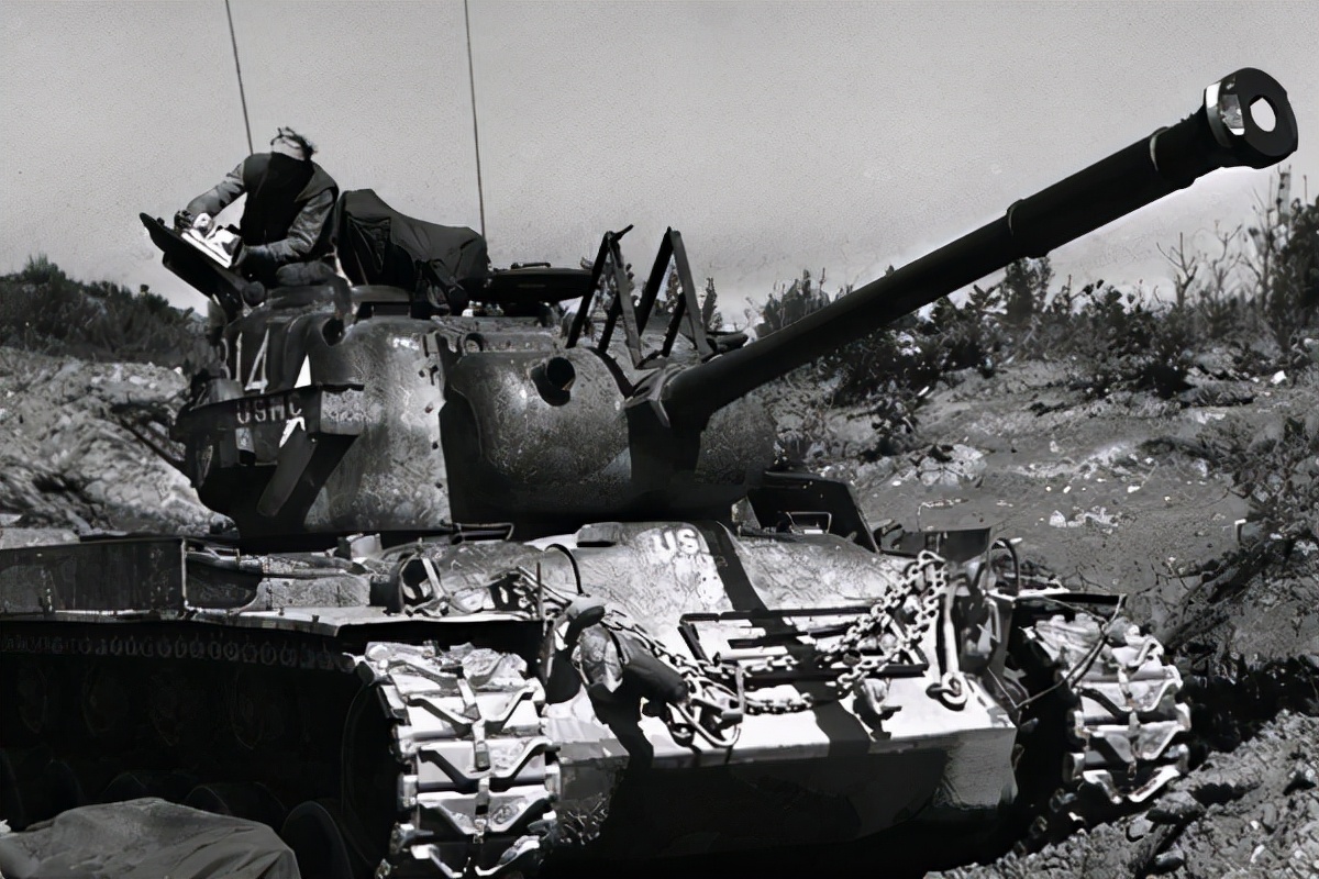 Break through the armor of the U.S. Emperor!The 215 tank destroyed five ...