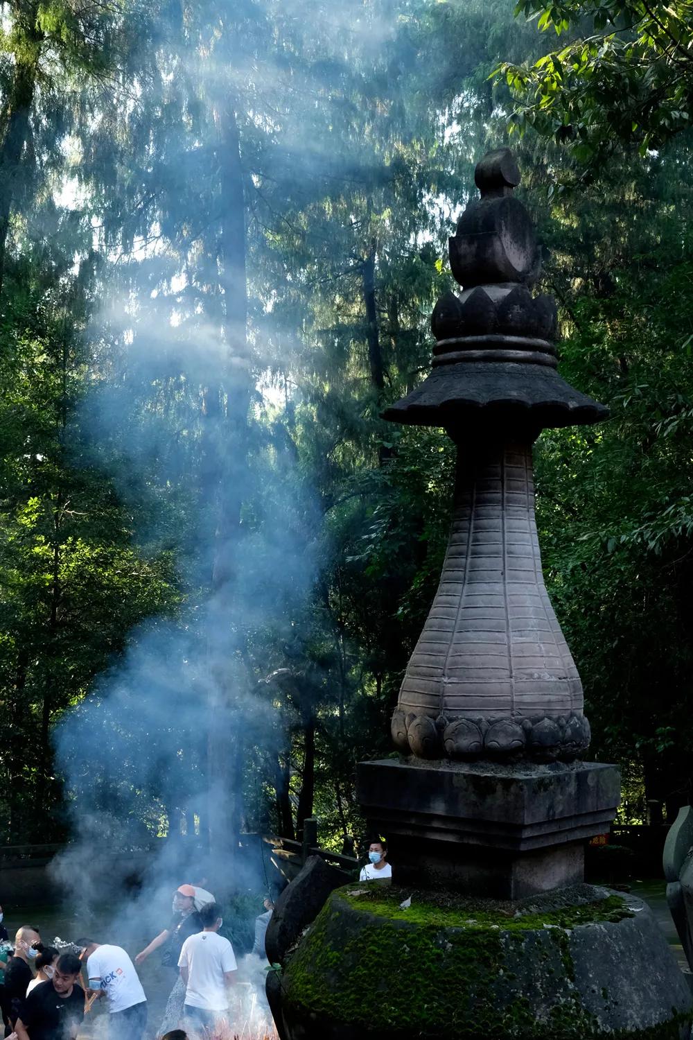 Jinmen.com Ma Wenchao: Mid-Autumn Festival, praying at Shijing Temple ...