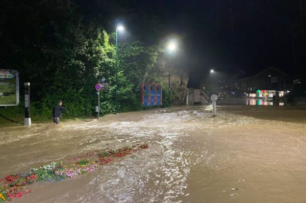 Heavy rains and floods hit Austria: Many places have become a country ...