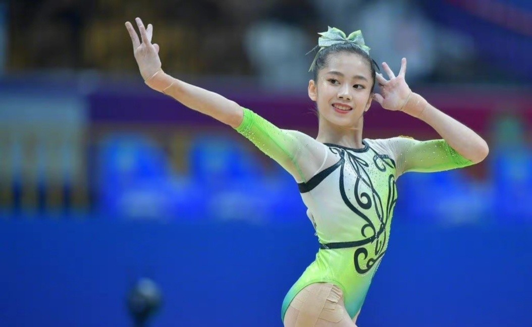 Gymnastics champion Wei Xiaoyuan has a good-looking face, a handsome ...
