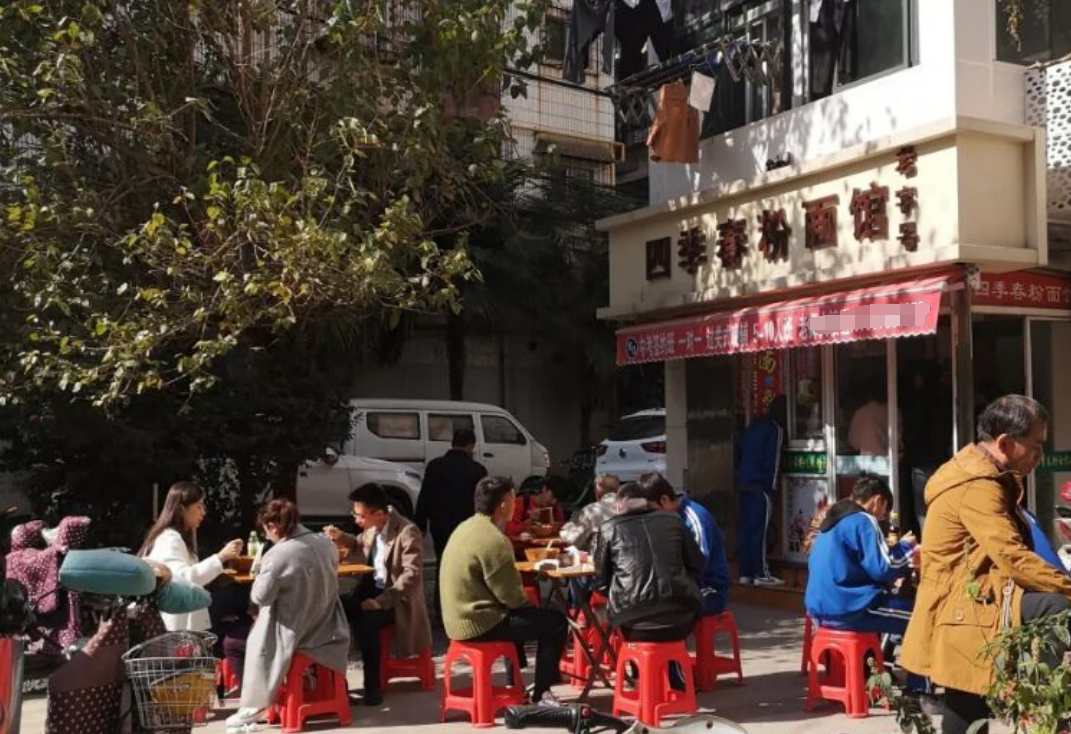 This remote noodle restaurant in Nanchang is not easy to find when it