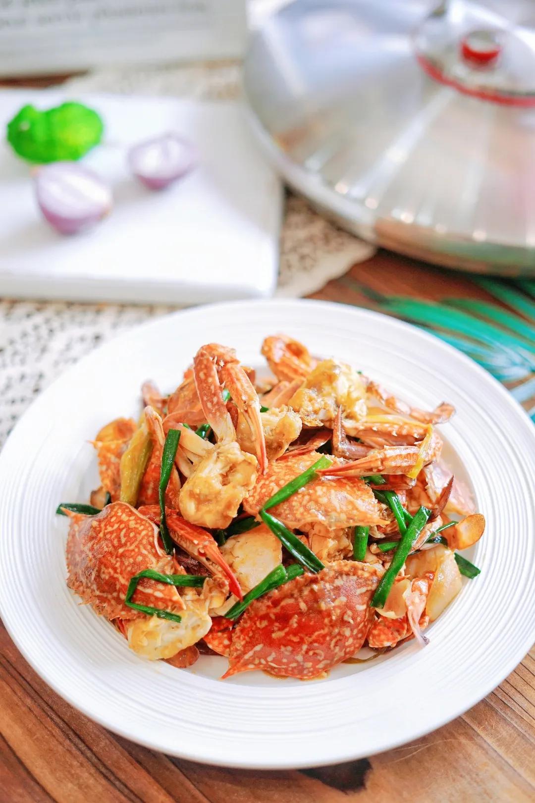 What to eat in and try this delicious fried crab with