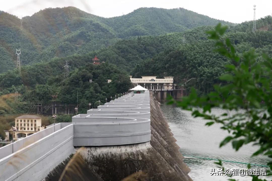 When you come to Huoshan, you must go to New China's first dam ...