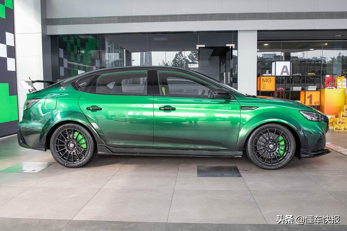 New and old domestic performance cars face off, can MG6 XPOWER ...