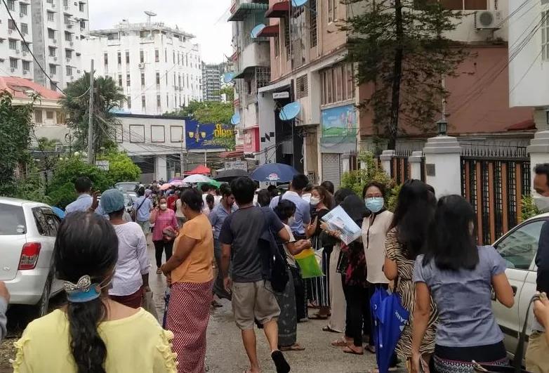 The Myanmar Passport Office Reopens Thousands Of People Line Up Every   5db73e43c31042d5902352674ea8f2be 