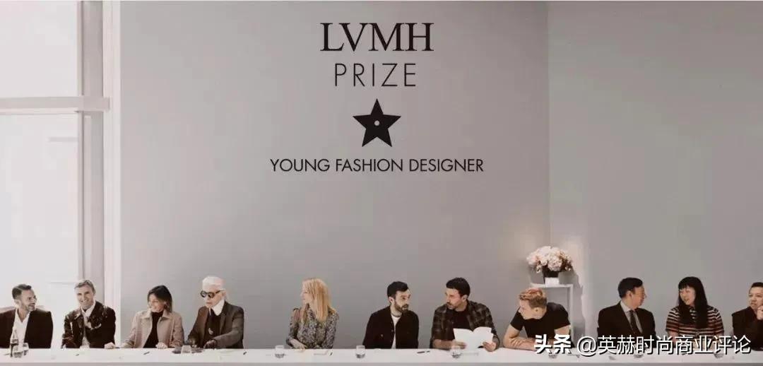 Asian young fashion designer Rui Zhou won the Karl Lagerfeld Prize in the  LVMH Prize! Dua Lipa is also dressed! Do you know any other outstanding  Asian fashion designers? : r/GenZHere