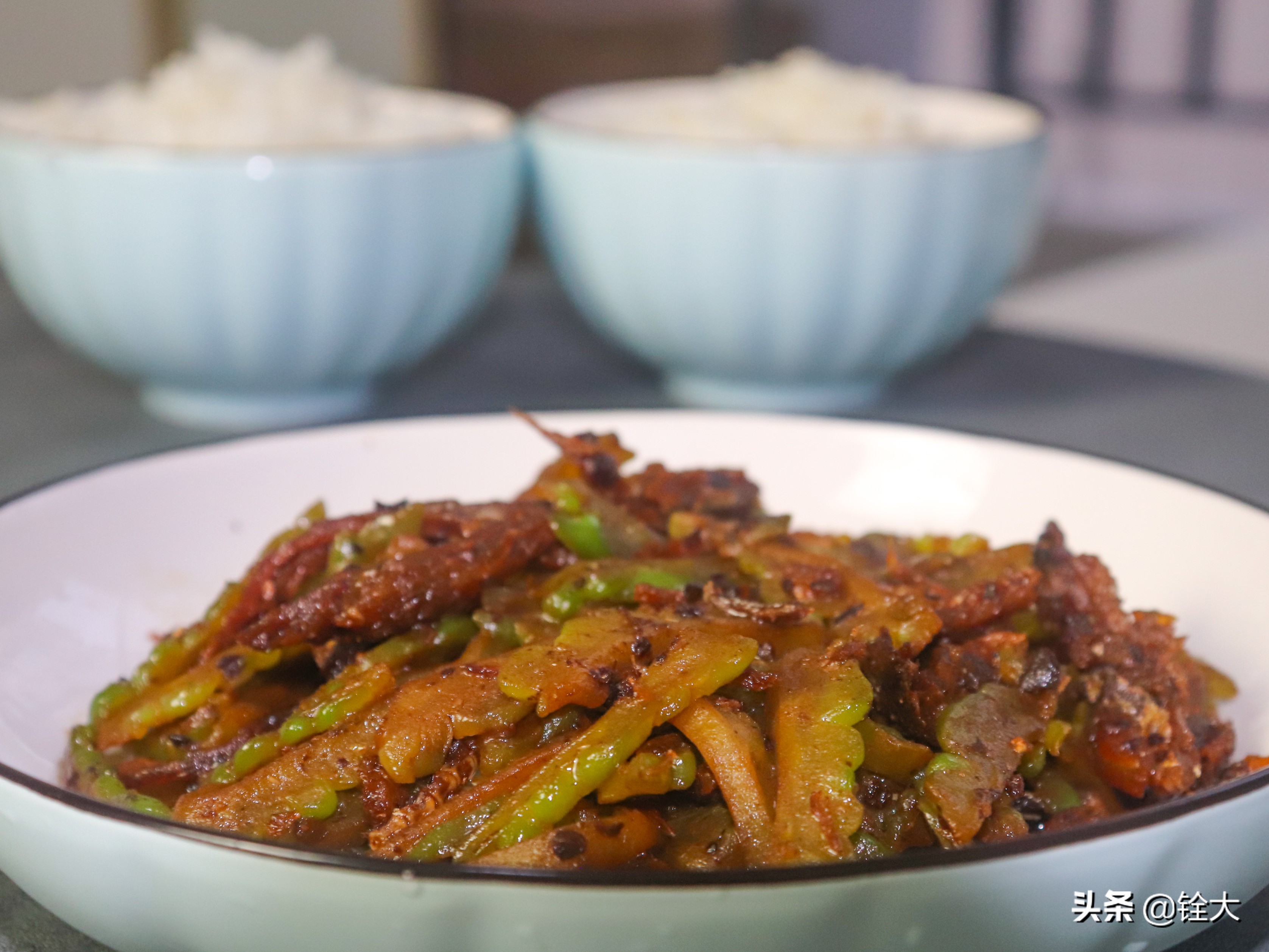 Stirfried tempeh and bitter gourd like this, it is delicious and