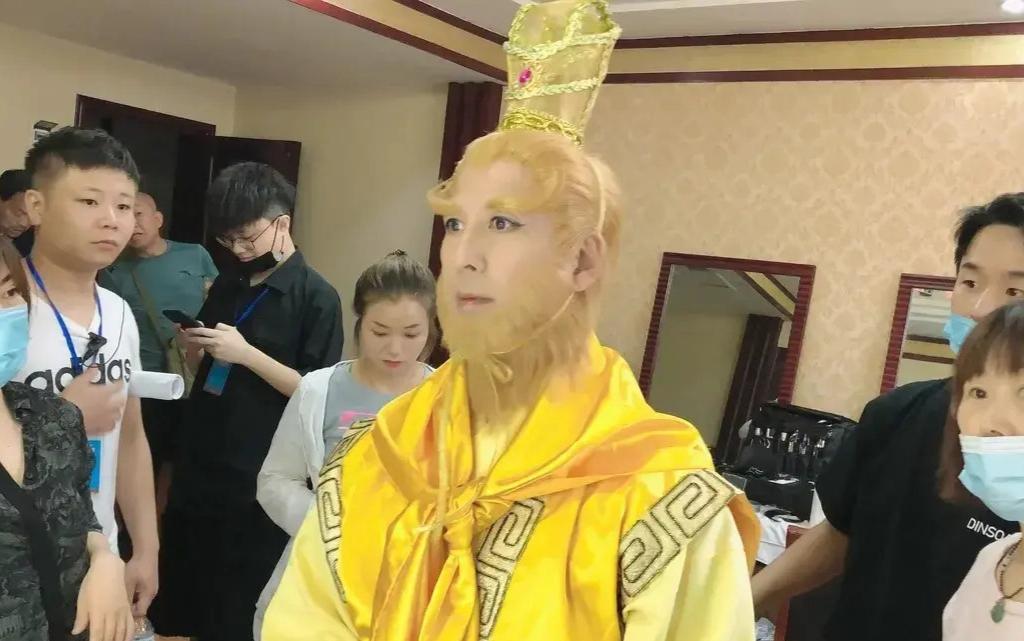 Has not been out of the role in 21 years, the old drama bones are deep ...