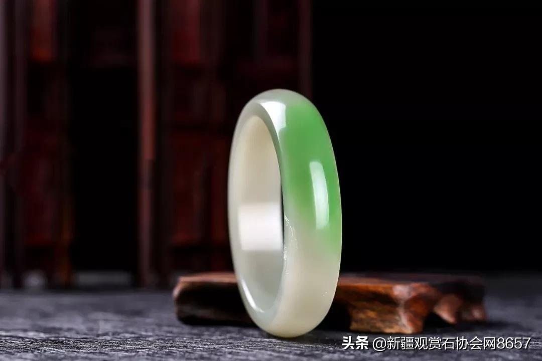 What kind of "pretty jade"?So expensive iNEWS