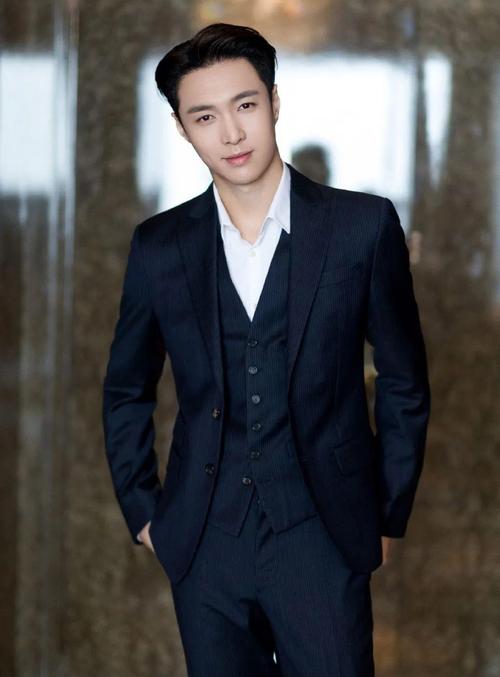 Zhang Yixing has great singing and dancing skills - iNEWS