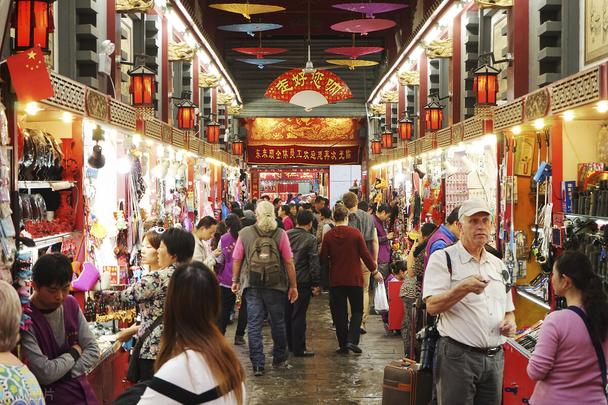 Where is the most authentic food street in Beijing - iNEWS