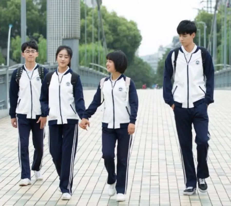 The youth of Chinese girls is ruined in the ugliest school uniform in ...