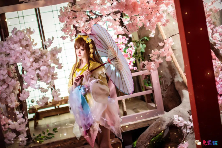 秋楚楚丨《王者荣耀》娜可露露 婉萤