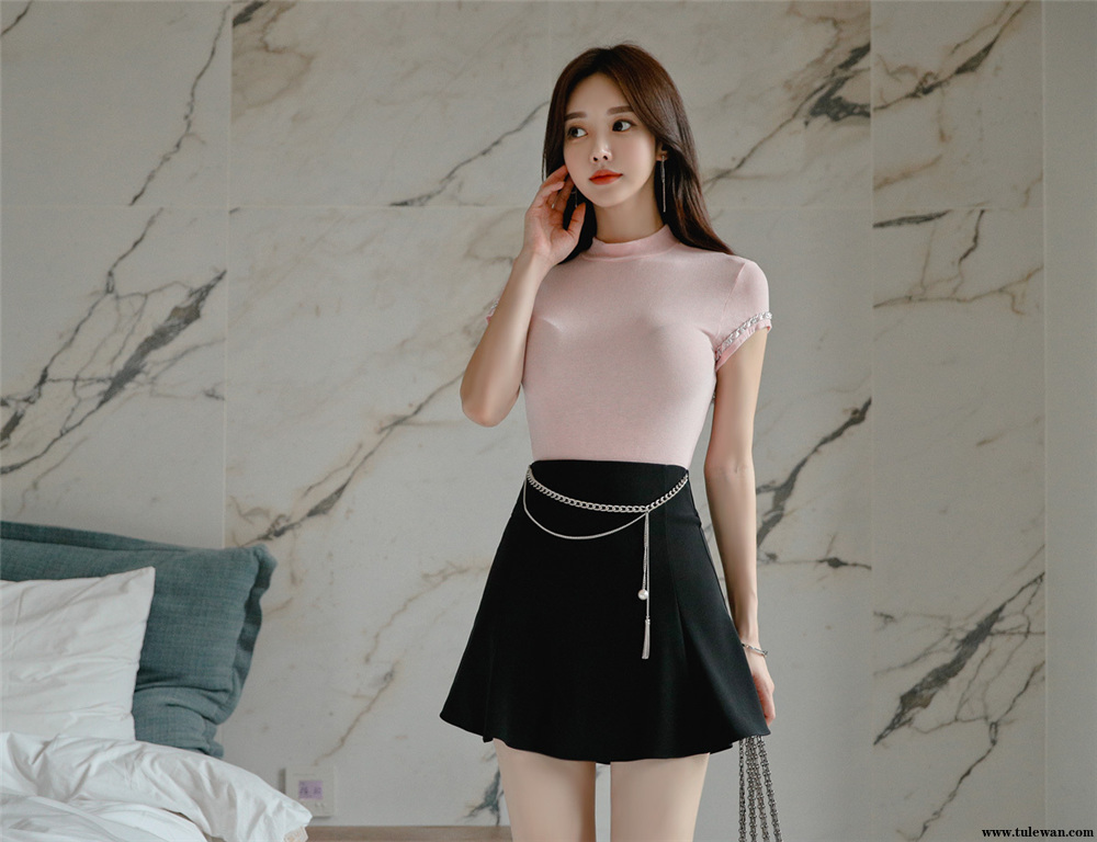 孙允珠丨粉黛梦幻初恋芭比短袖打底衫