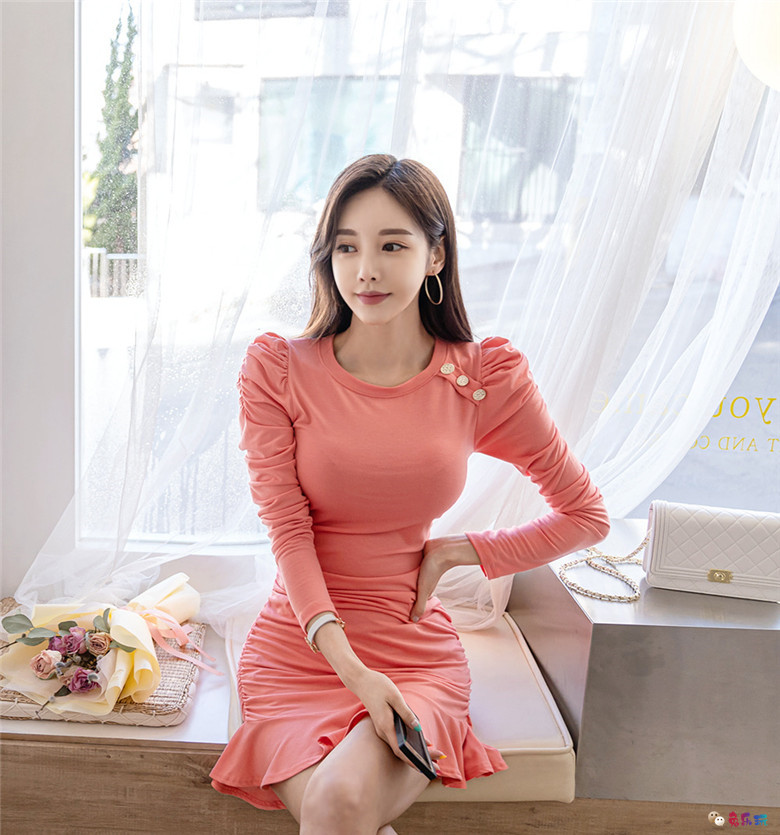 孙允珠：红莓松露初恋色彩靓丽鱼尾裙