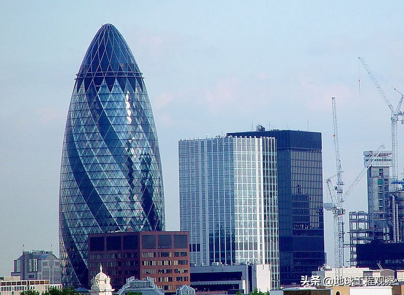 London "Gherkin", Swiss Re Tower the most expensive office