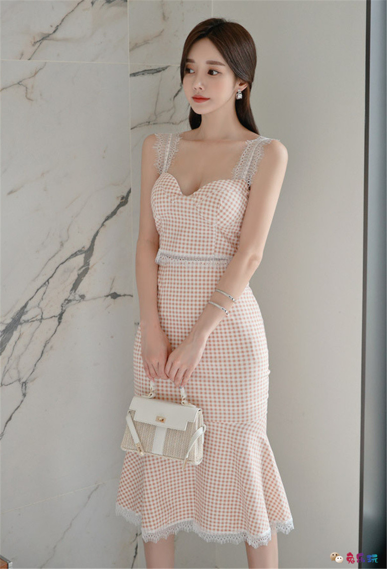 孙允珠丨娇霖幻露粉彩霓裳秋婉吊肩裙