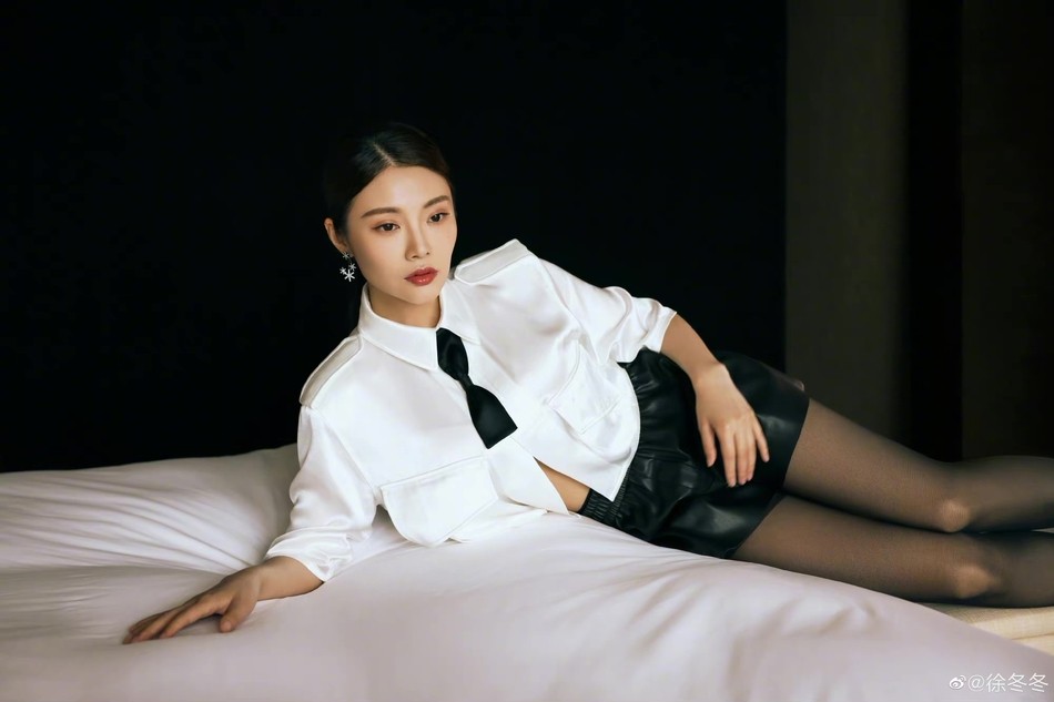 Sister In Law Xu Dongdong Has Sexy Photos Short Leather Pants And