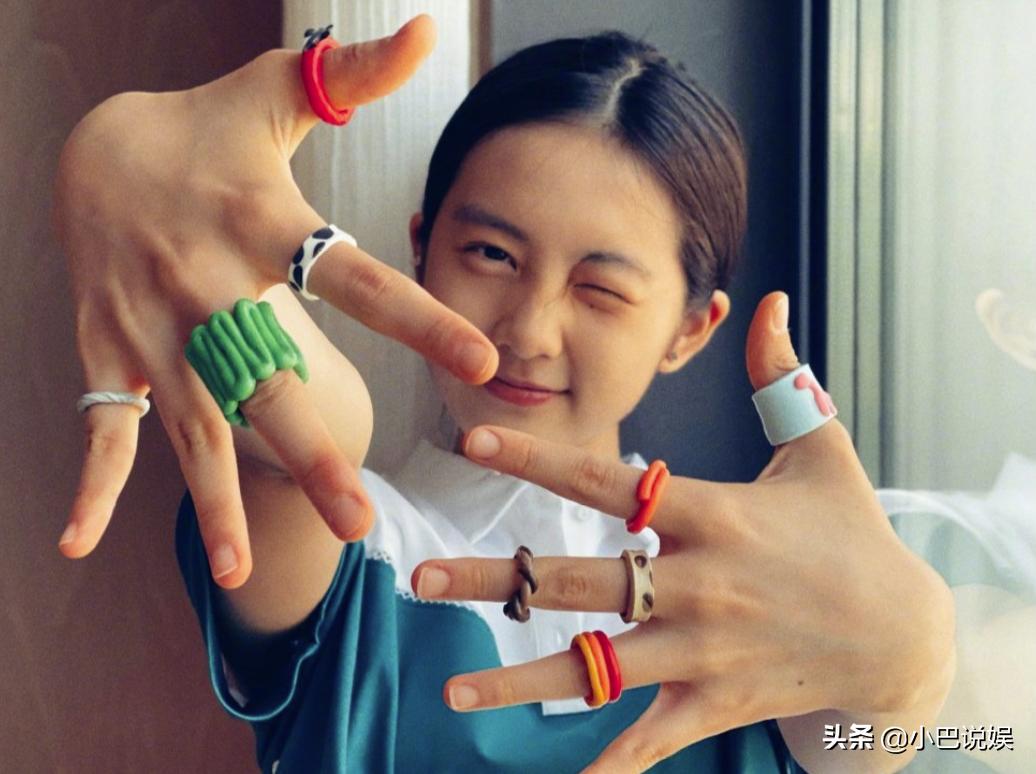 Sun Li shared a ring made by Duoduo herself, and her daughter wore ...