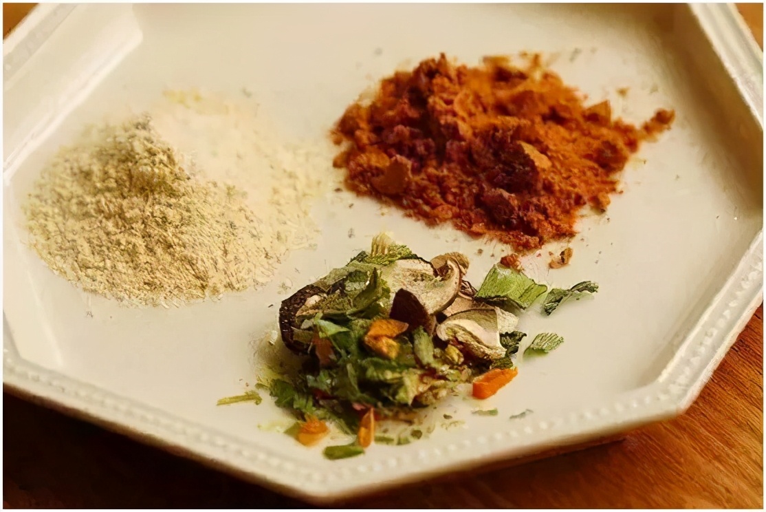 It takes 32 days to digest a pack of instant noodles? Is instant