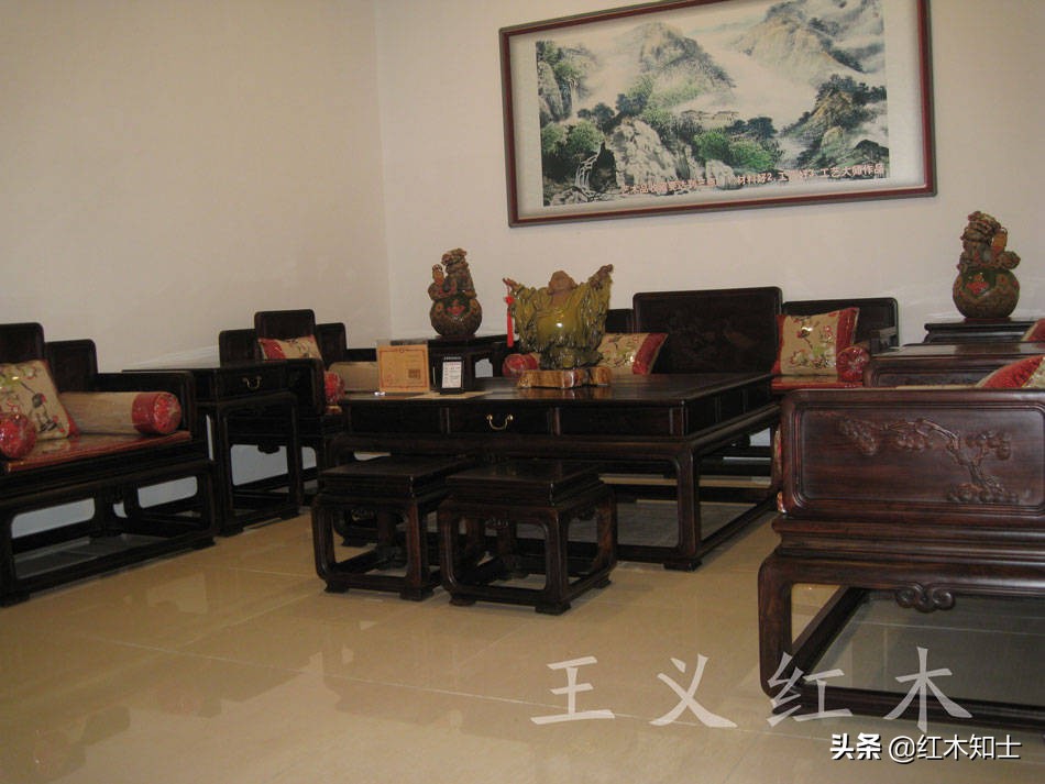 Red rosewood furniture, why is it expensive?There are tens of thousands