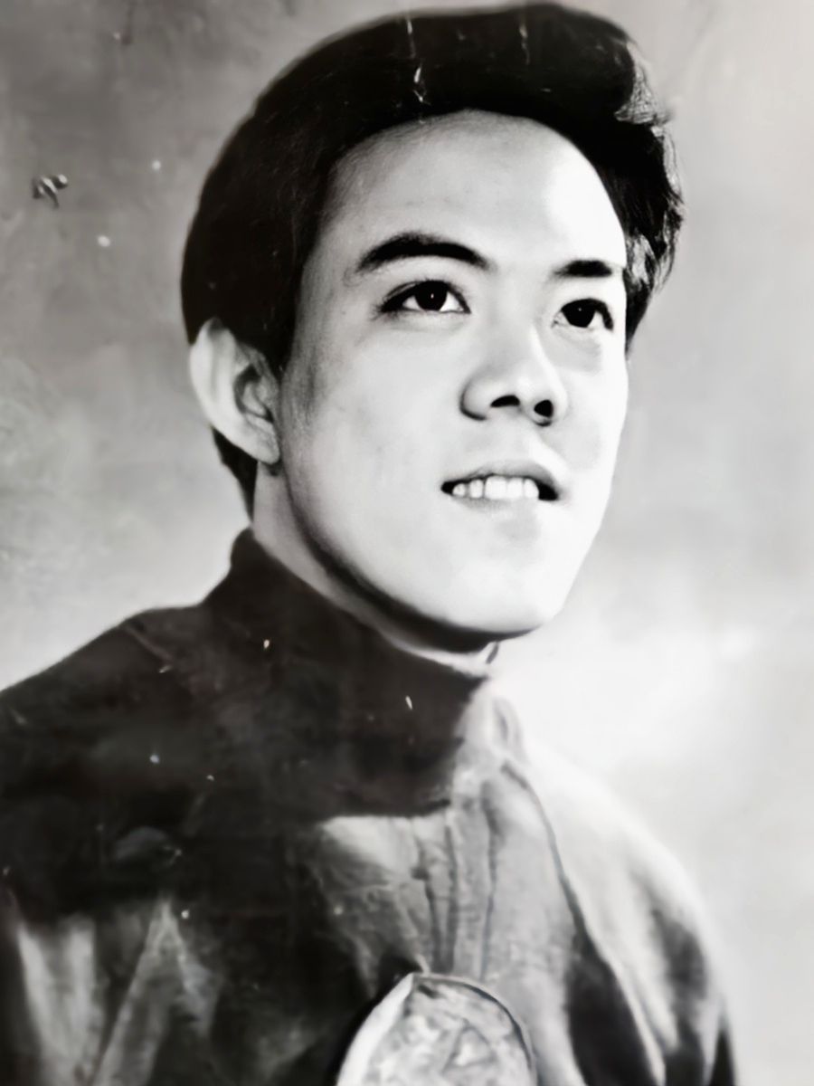 Rong Guotuan, the founder of Chinese table tennis, became famous at the