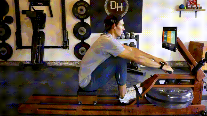 Rowing does not practice hip hinges, lack of core support, no wonder it ...