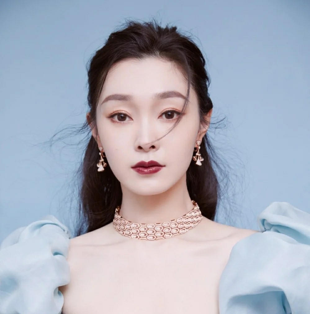 Common six types of ophthalmology, peach blossom eyes are charming, the