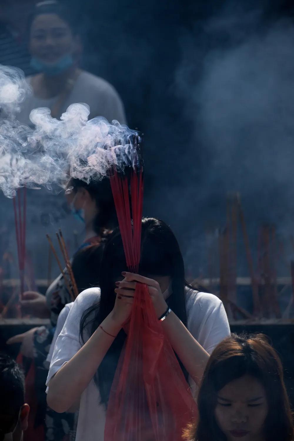 Jinmen.com Ma Wenchao: Mid-Autumn Festival, praying at Shijing Temple ...