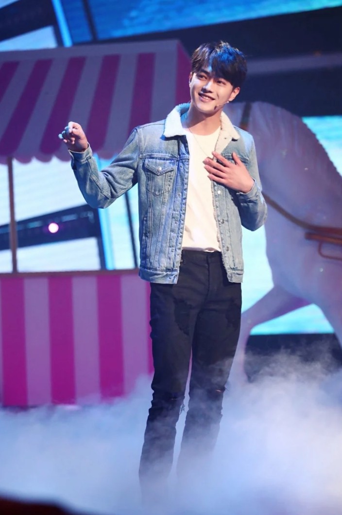 Xiao Zhan was also fat? 5 male stars lose weight more ruthlessly than girls, their handsomeness