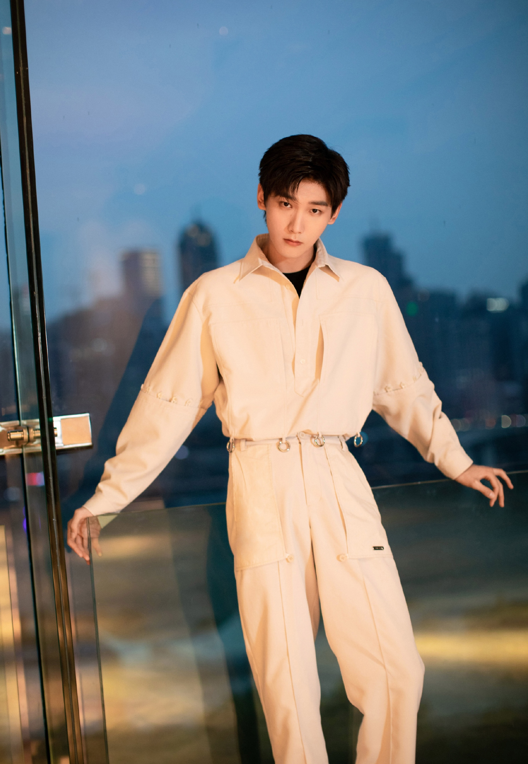 Xing Zhaolin and Chen Feiyu wear fashionable casual clothes, handsome ...