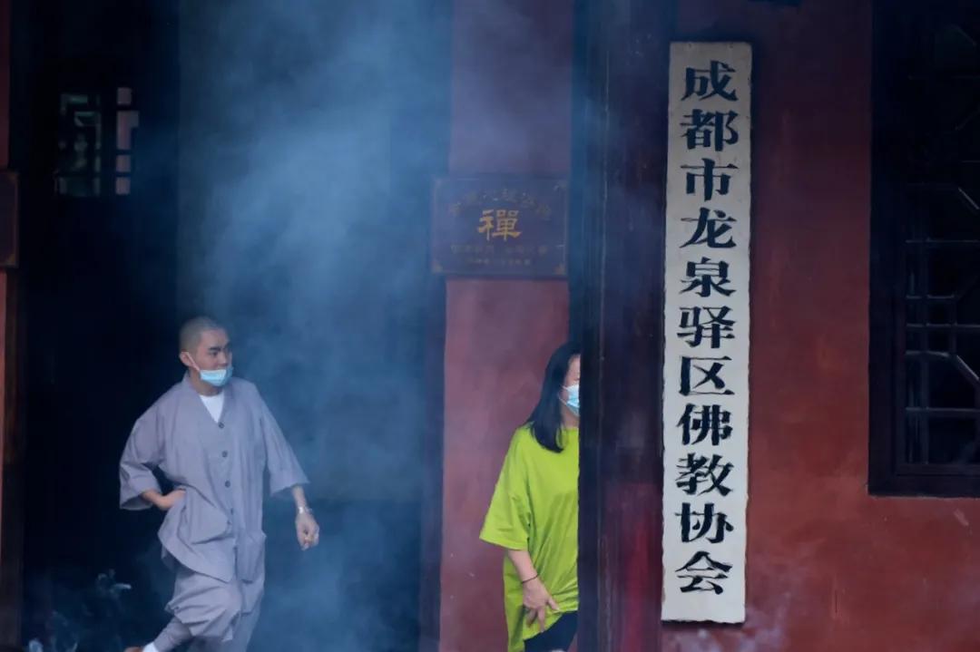 Jinmen.com Ma Wenchao: Mid-Autumn Festival, praying at Shijing Temple ...