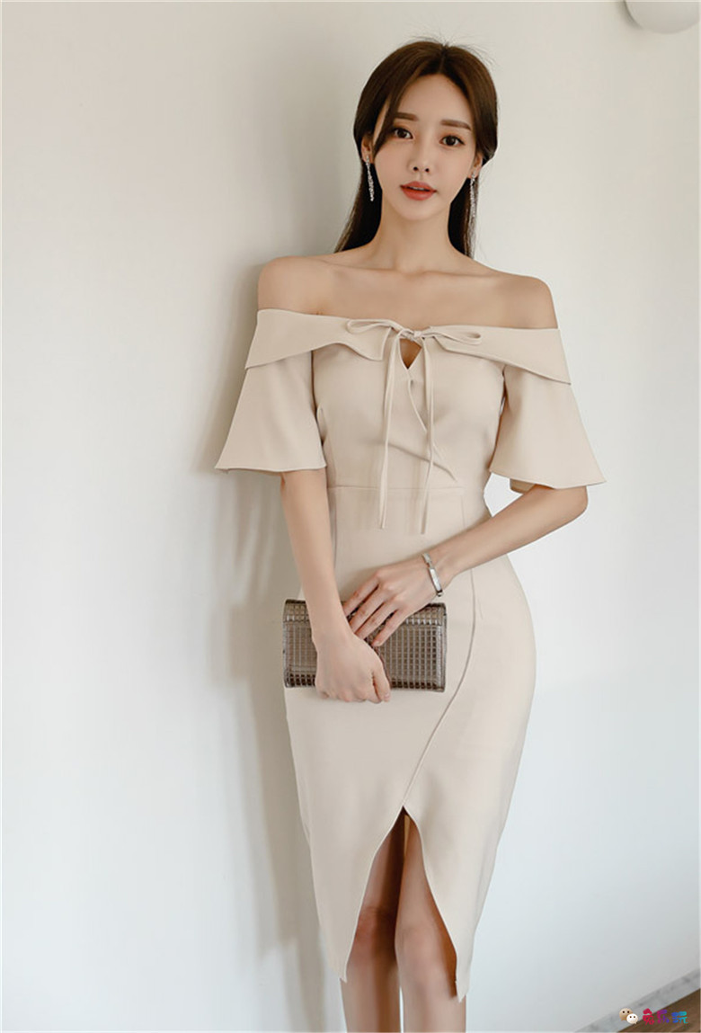 孙允珠丨简式淡雅摩纳哥皇室叶蕊衣裙