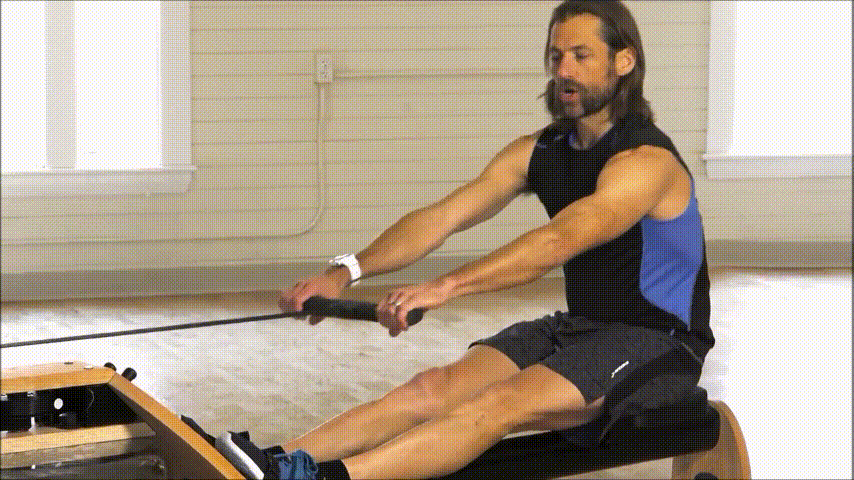 Rowing does not practice hip hinges, lack of core support, no wonder it ...
